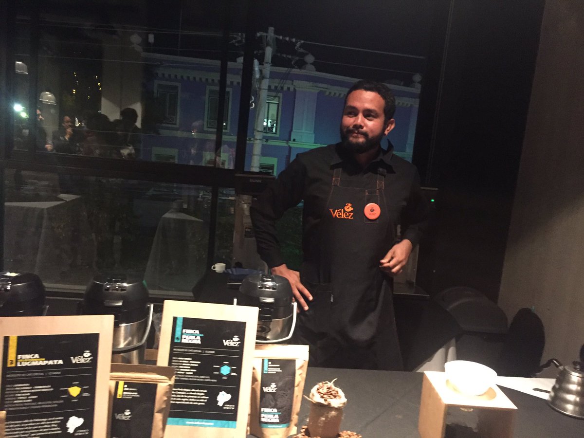 IMPAQTOec's tweet photo. Comenzamos el lanzamiento de #microlotes de @cafevelezEC ¡conoce los nuevos sabores! 🍃#IMPAQTO https://t.co/P8IRBVDMqh
