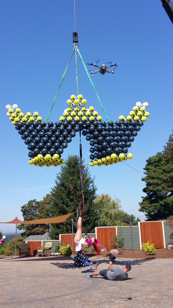 dekebridges's tweet photo. Last week's photo shoot for inventor Sam Lanahan's
structure and integrity design #c6ty.
Watched @PolaraStudio filming project. https://t.co/7MvyoU1pgv