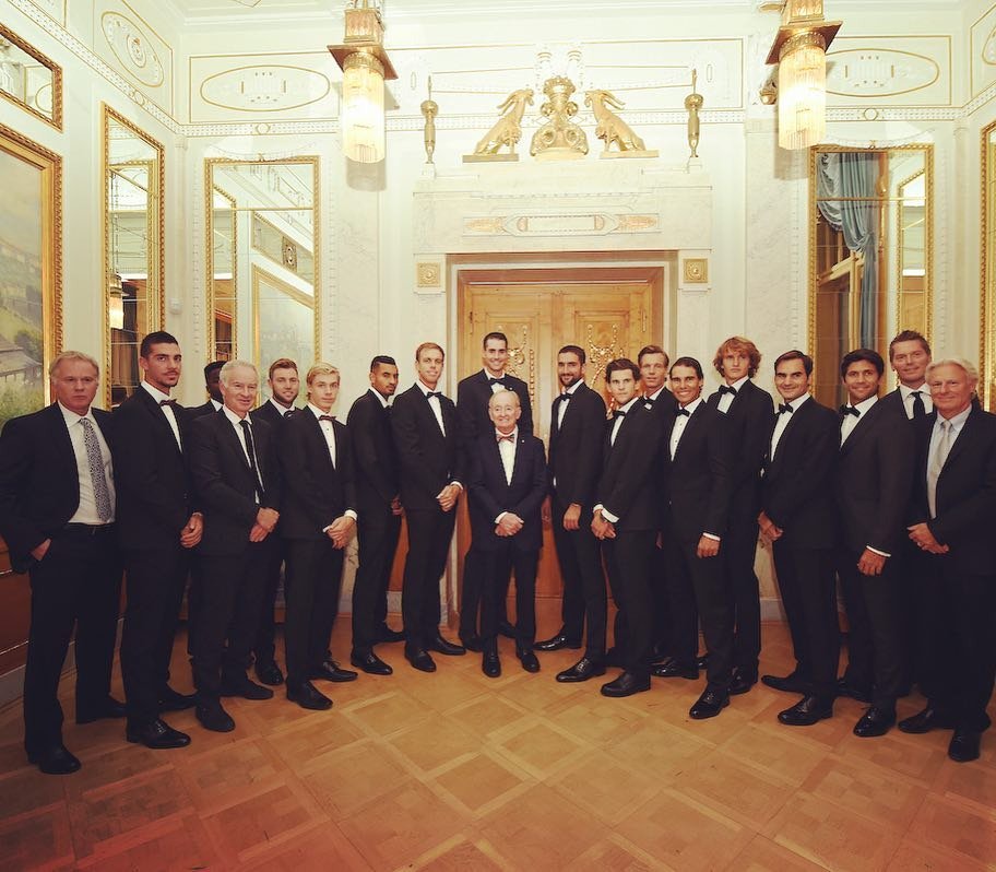 ESPNtenis's tweet photo. #TENISxESPN Los mejores del planeta se vistieron de gala en una noche especial: este viernes arranca la @LaverCup. 👌🔝🎩 https://t.co/z1O0EDYHpS