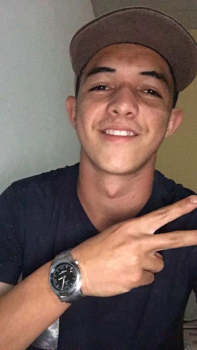 Hugoper9931's tweet image. #boanoitinha