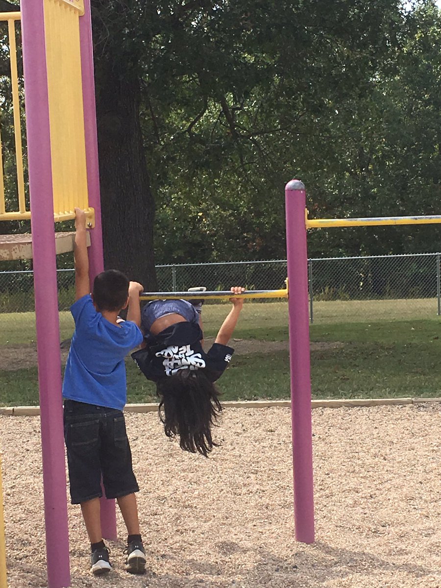 GeniWestling's tweet photo. Enjoying this awesome weather! #PartLeads #PartridgeElementary https://t.co/EohLrbviNN