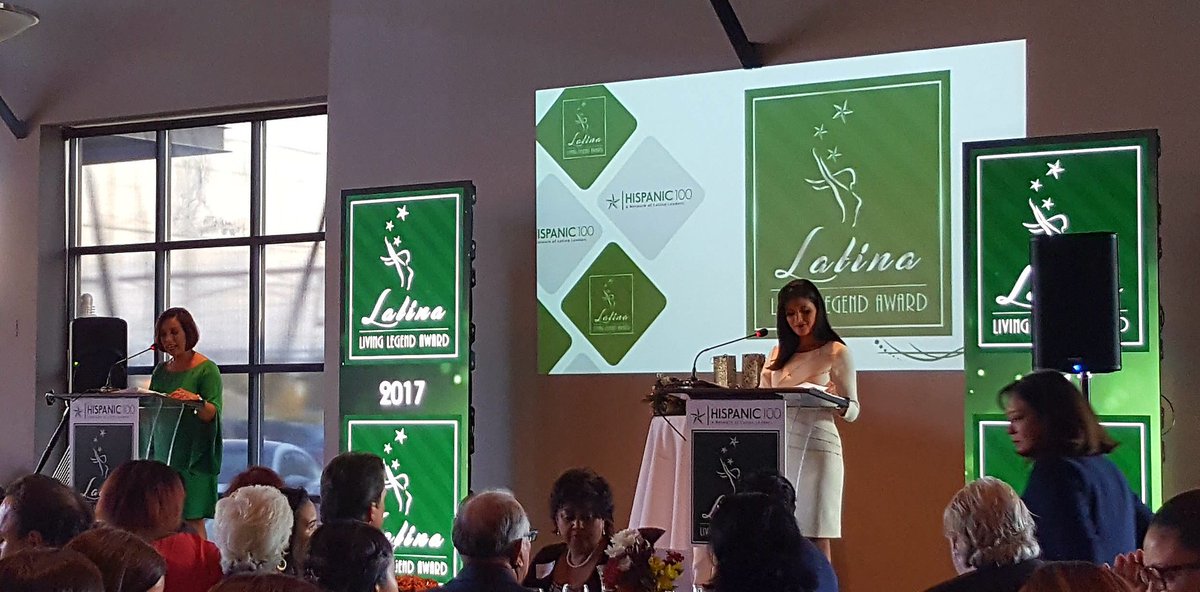 DianaFAguirre9's tweet photo. @DeborahNBC5 Thank you again for being such a wonderful emcee at our @DFWH100 Latina Living Legend event! Tanto corazon! #LLL2017 #dfw100 https://t.co/tXZdqePInL