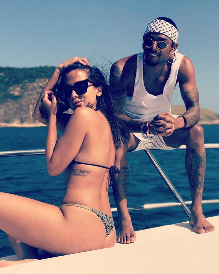 Anitta's tweet photo. Folga com meu irmão @NegodoBorel ❤ https://t.co/raifTKbNm6