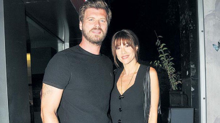 KT_Fans's tweet photo. #KıvançTatlıtuğ #KivancTatlitug #BasakDizer🆕
#roomandrumours #BacktoRoom party https://t.co/GYMopqpSEC