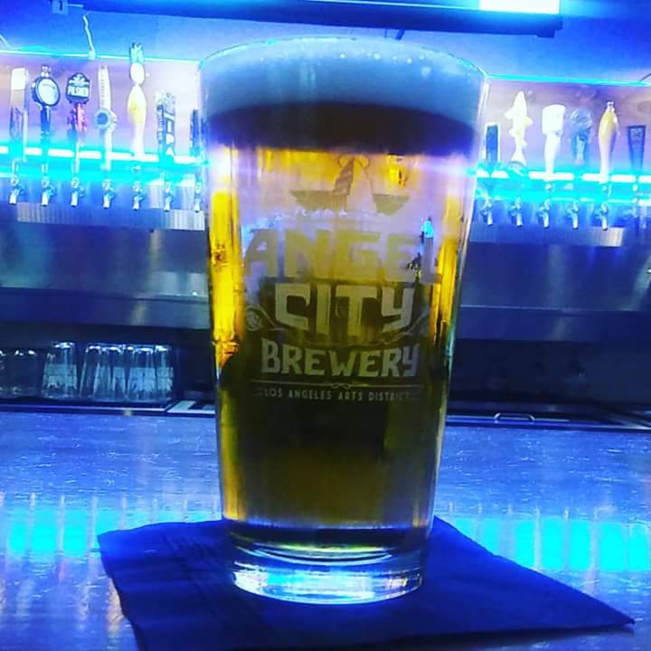 Themooseden's tweet photo. Thursday night football! LA Rams vs San Francisco 49ers. To support our LA Rams @AngelCityBeer Pilsner will be on happy hour during the game https://t.co/ngiduA6nMX