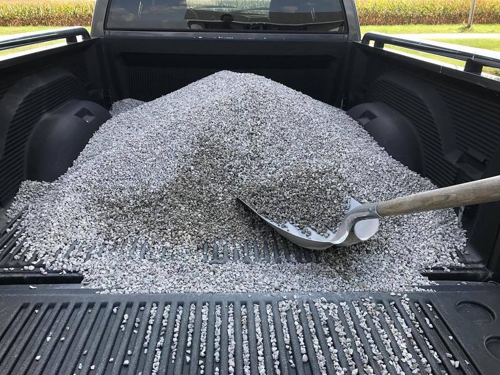 russelllabounty's tweet photo. Great day to shovel half ton of gravel. 93 degrees in the shade feels like of 99 degrees. #fall #september #notsin… https://t.co/5TeqAwsfAN https://t.co/Ou5pjPVIqN