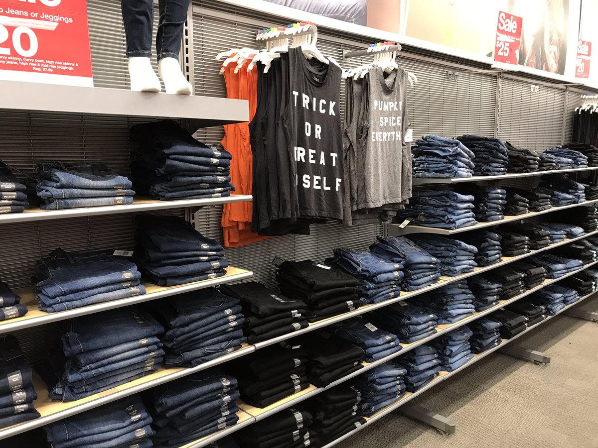 SophiaSechler's tweet photo. #Ready2Wear #Ready4Weekend #treatyoself #T1788 @sarah_hunsucker @salamlazkani https://t.co/Ggv1vGCcpo