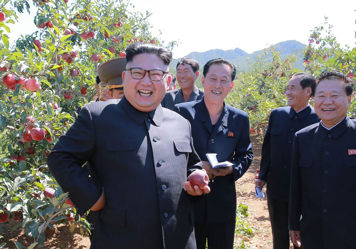 realDonaldTrFan's tweet photo. Kim Jong Un called me a mentally deranged #dotard!! NOT FAIR!! I'M NOT A DOTARD!!! I'M NOT!! HE BETTER TAKE IT BACK!! I'M NOT #DotardDonald! https://t.co/NVwzjn6dp1