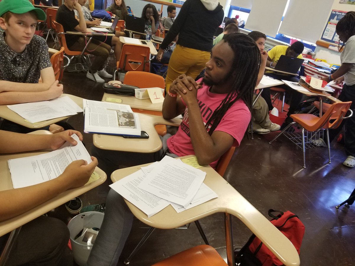 akateach4eva's tweet photo. WTP Mock Hearing Prep
#utilizingWTPresources
#strategydiscussion
#Unit 1
@BHSBulldogsbcps https://t.co/H5qu3g2jUv