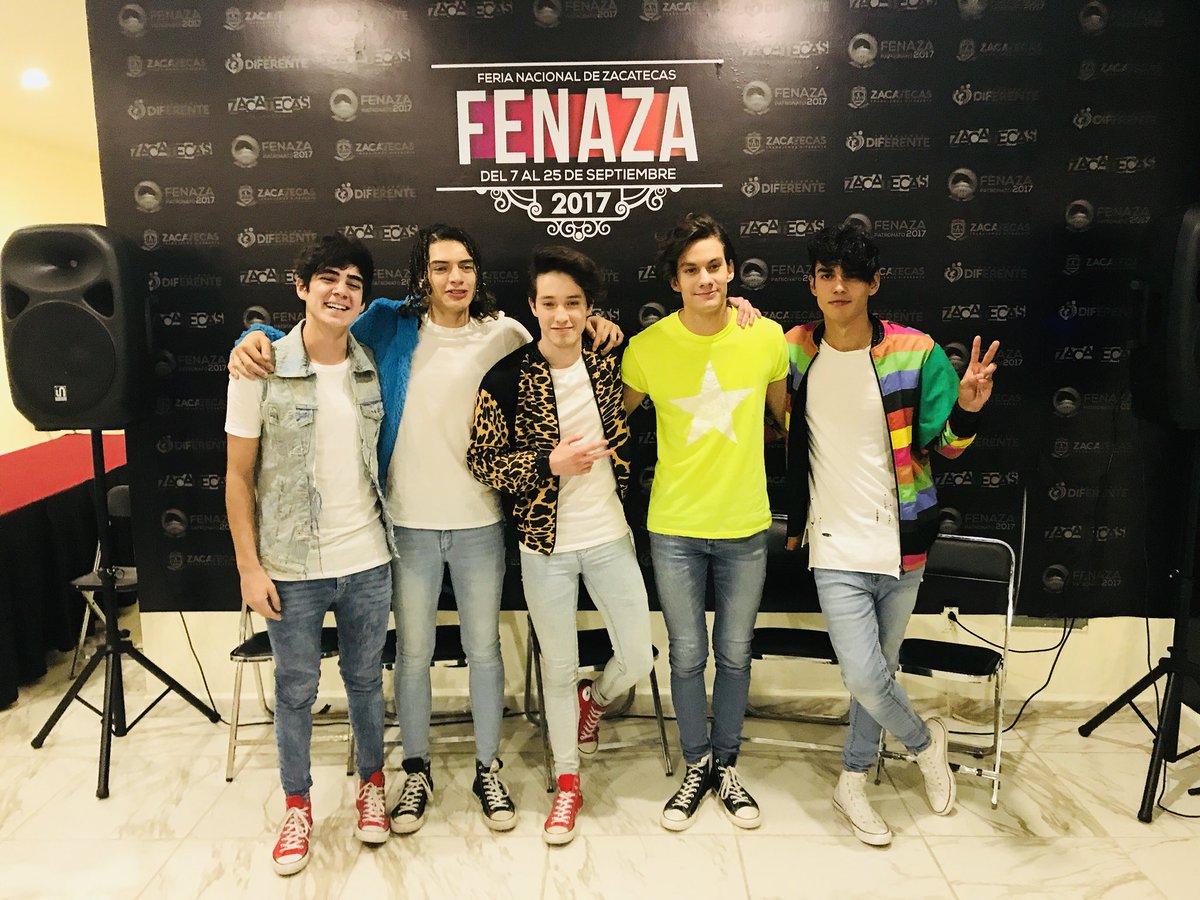 feriazac's tweet photo. @CD9 atiende en estos momentos a los medios de comunicación de #Zacatecas, previo a su presentación en la #FENAZA2017 https://t.co/XoGGns0TJu