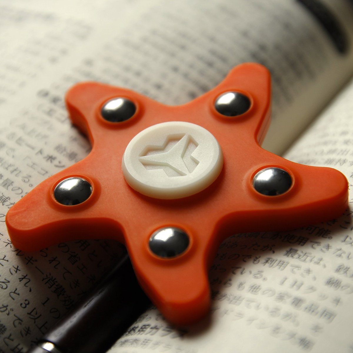 YomaxerFidget's tweet photo. Our starfish!!!#yomaxer #starish #sea #beach #sunshine #fun #beautiful #nice #spinning #edcspinner #edc #spinning #good #follow4follow https://t.co/0aXpSfdf99