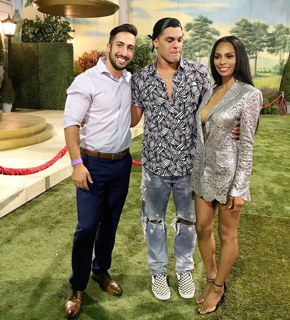 demetres_gia's tweet image. Congratulations @joshbb19 🍾🎉 Way to always have your eyes on the prize lol. #bb19 #bb19finale ift.tt/2xrYoaf