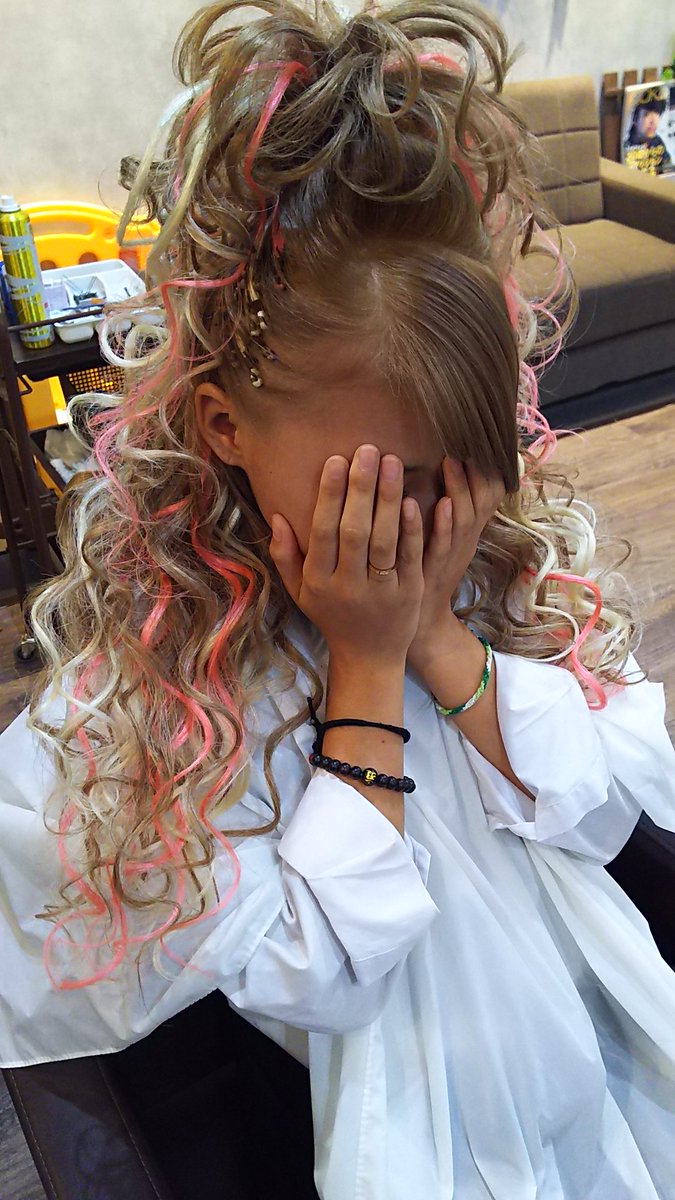 レヴィーマム على تويتر カラー エクステ セットで綺麗に エクステ50束 ９５００円均一 セット ２７００円均一 カラー カット 新規の方 ５０００円均一 2回目以降 ６０００円均一 カラー エクステ ヘアセット ダブルカラー コーンロー レヴィーマム