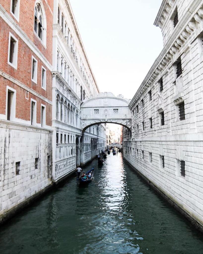 CameraTrickTips's tweet photo. Venice, Italy 🇮🇹 https://t.co/ETLsHAV4Up