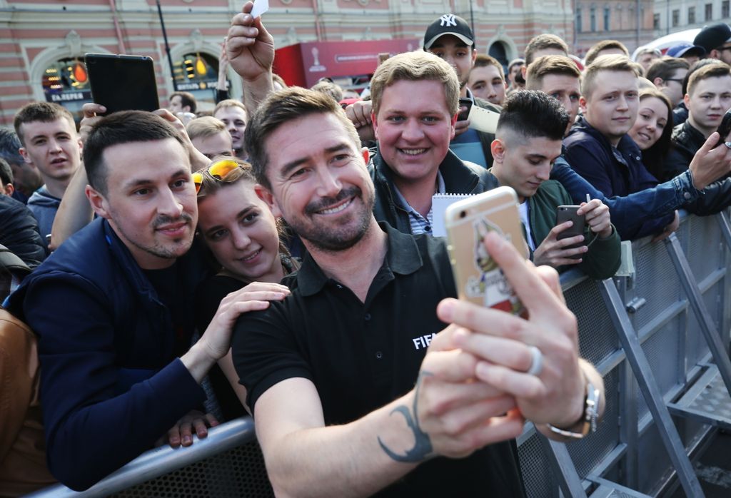  Happy 39th Birthday for Crawley Town manager Harry Kewell! 