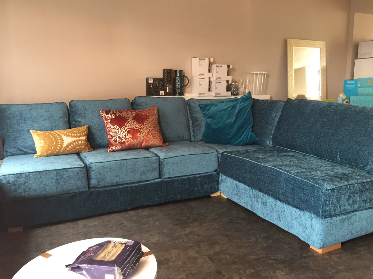 fabpadsofbath's tweet photo. New Fab Pad nearly ready for guests....#bathxmas #weekend #FamilyFriendly #reunion https://t.co/tdcF0dtOA7