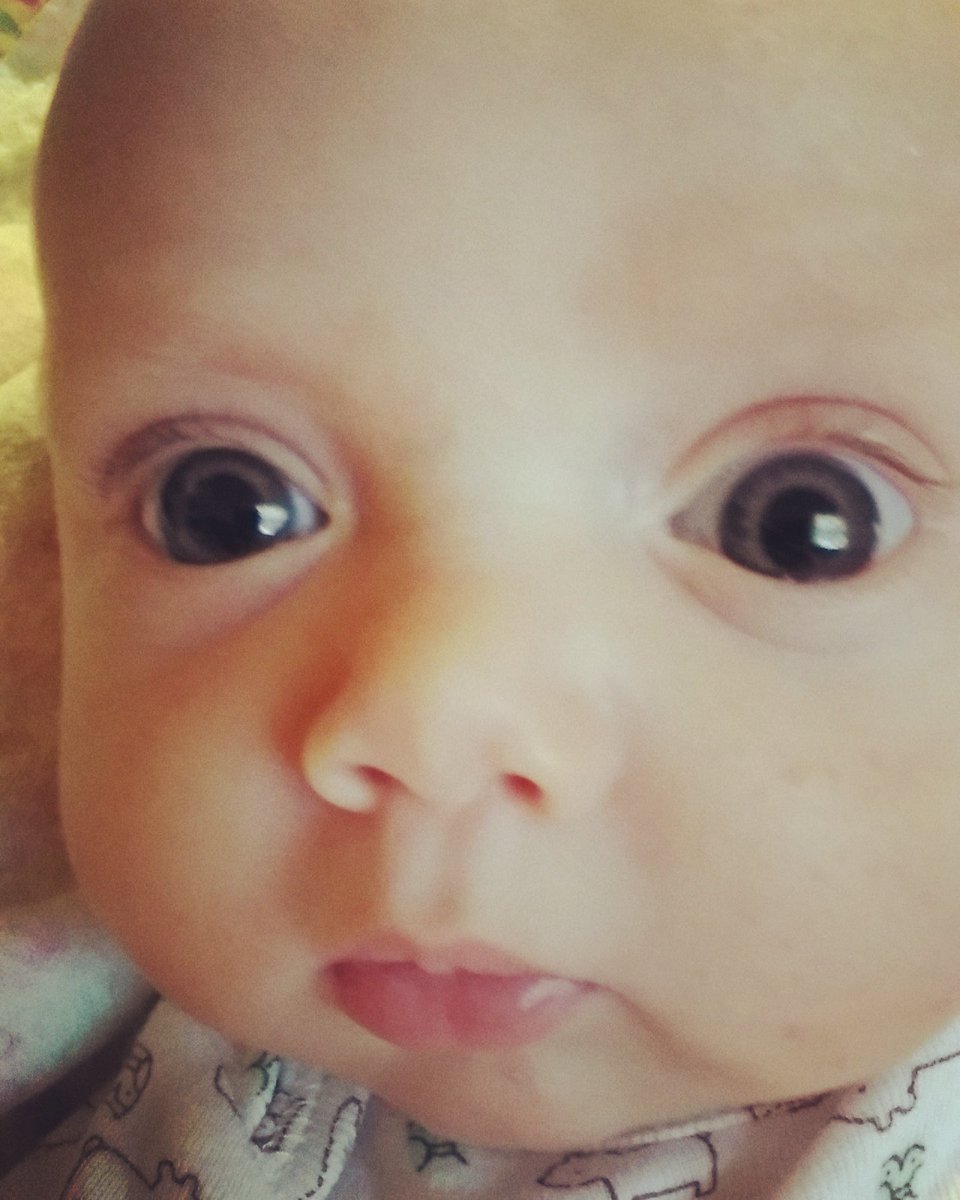 Cliffayers7's tweet photo. I love this babygirl so much she definitely is a daddys girl. I wouldn't have it any other way, she's perfect. 😘 #bigblueeyes she's got my ❤ https://t.co/Jg6Y7E28qB