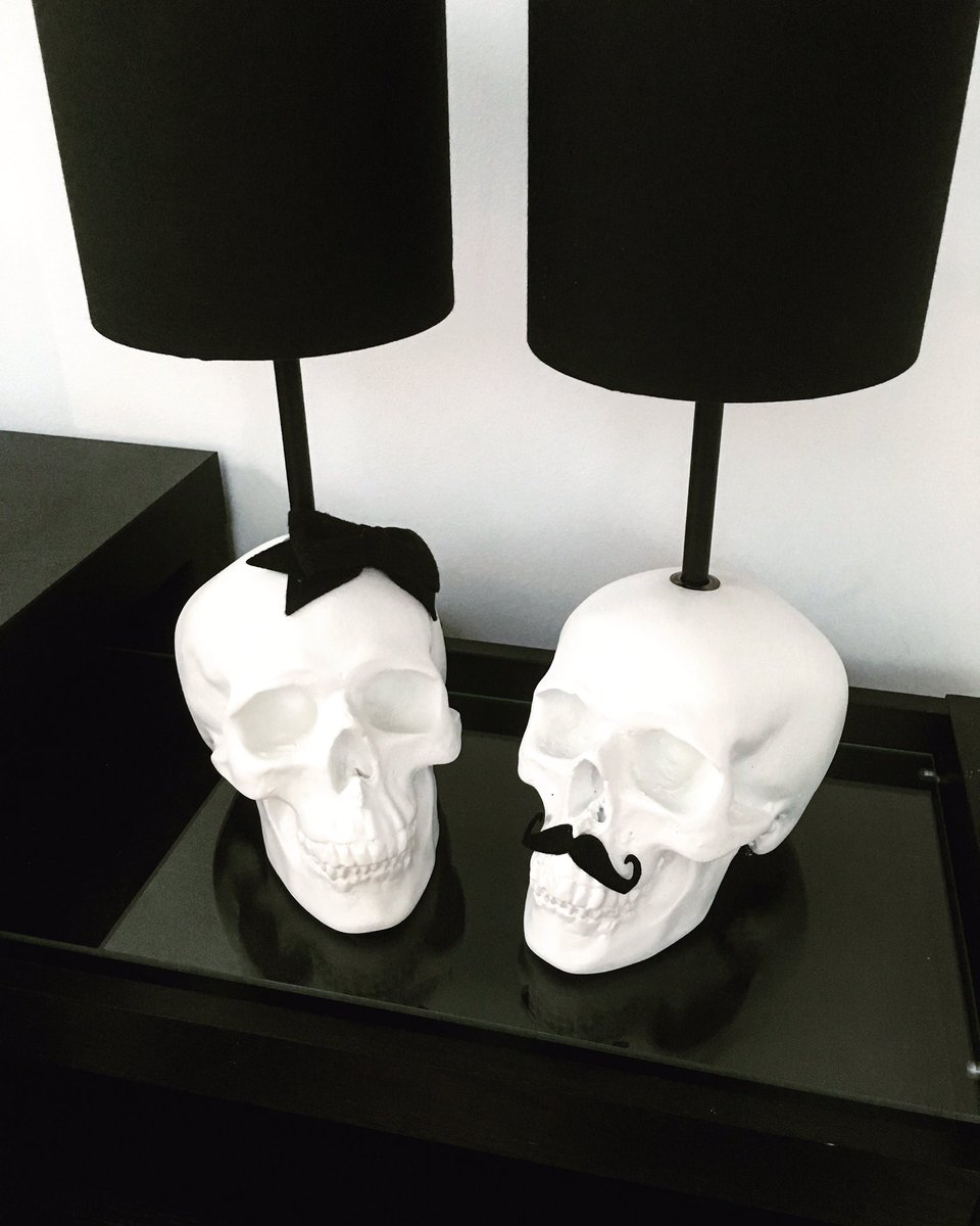 HausofSkulls's tweet photo. Mr and Mrs Skull Lamps in Black and White 💀🖤💀 #Skulls #london https://t.co/mj8NPD8qsE https://t.co/cTPKZZCS7p