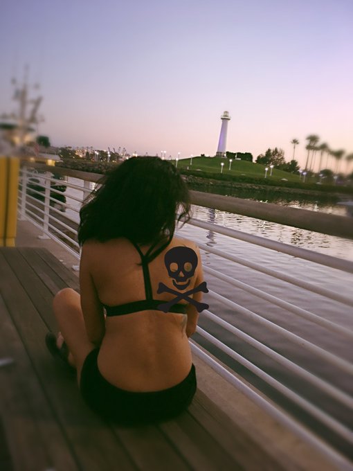 Love the beach https://t.co/JhnAO84Qac<a href="/tag/newprofilepic"class="tags"><span>#newprofilepic</span></a>