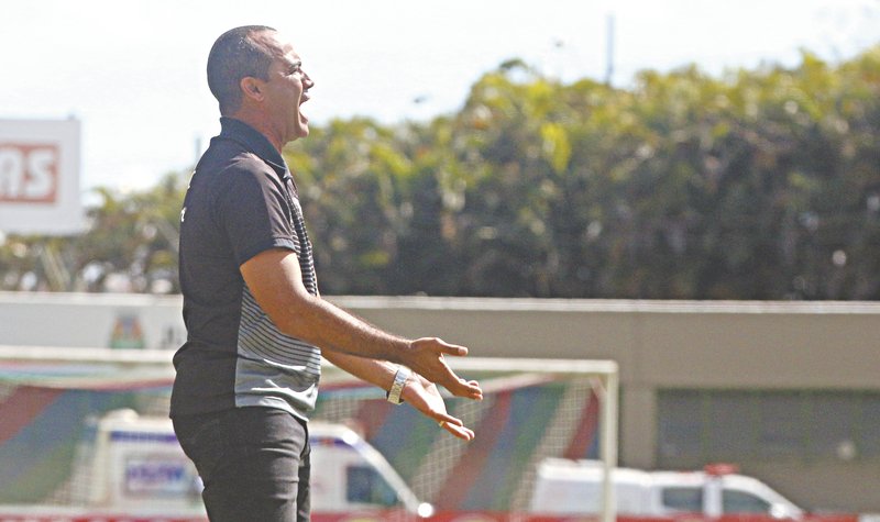 Tupi tem semana difícil e terá importantes ausências
diariodonordeste.verdesmares.com.br/cadernos/jogad…