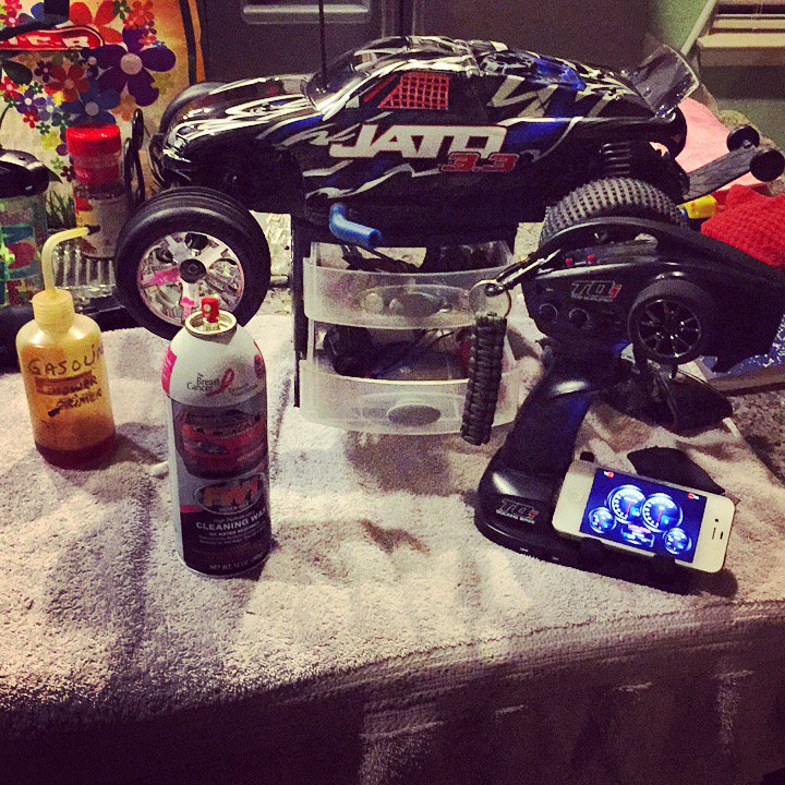 Jennsilly's tweet photo. New toy “RUBY” 🖤 #TRAXXAS #JATO #NitroCar #HisNewHobby @Traxxas @TraxxasRacing #ToyCars #FastCars @phaze_89 #LittleBabyBeast 🎱 https://t.co/5vJfRojjTM