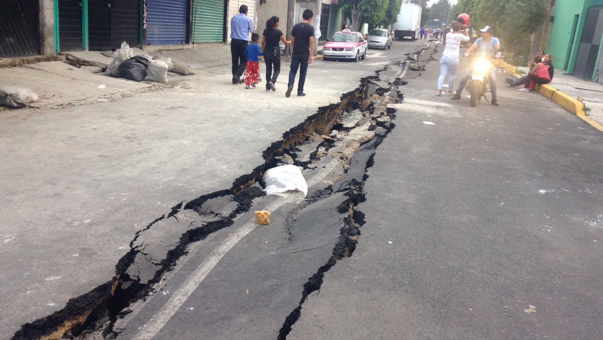 Hanwi_'s tweet image. Así las cosas en colonia del mar #Tláhuac @C5_CDMX ¡se requiere apoyo! #ParqueEspaña  #AyudaCDMX #CentroDeAcopio