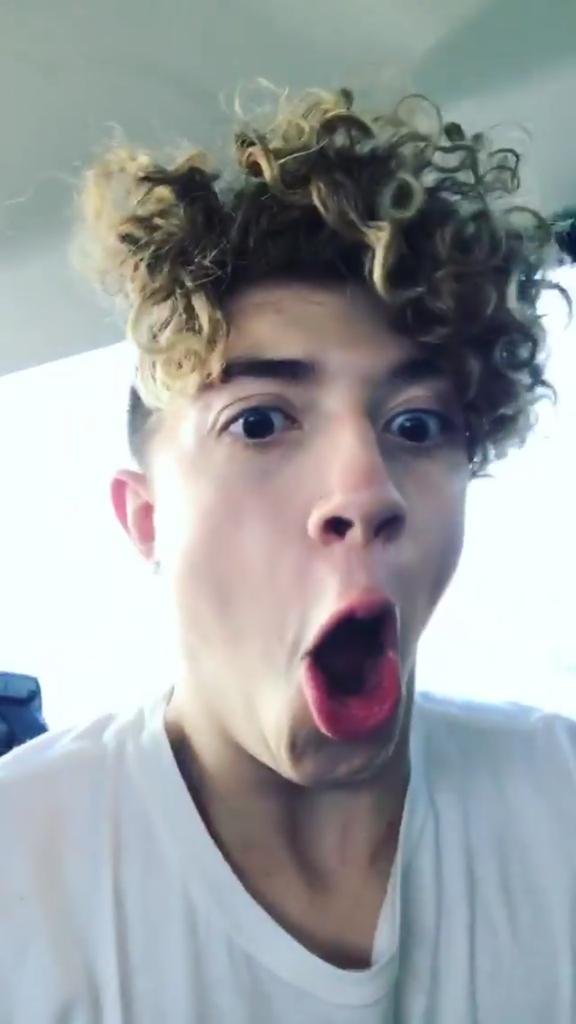 alyshaxramos's tweet photo. I'm so shooketh they already dropped another EP! ❤#WhyDontWeInvitationTonight https://t.co/mER41pC4Te