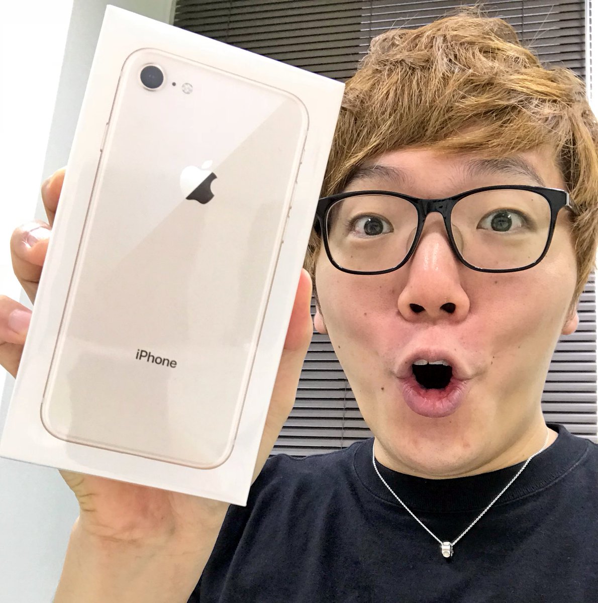 iPhone8ゲット！
今回はゴールドにしました♪
ただ、開封動画は明日になります😂
お楽しみに😎👍