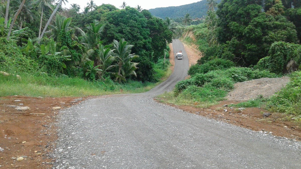 FijiRoads's tweet photo. Close to 4000 people are now benefitting from the new roads in Moala and Vanuabalavu constructed by #FRA
Read Here: https://t.co/8p9OFdWhwk https://t.co/pZOjU1UdG5