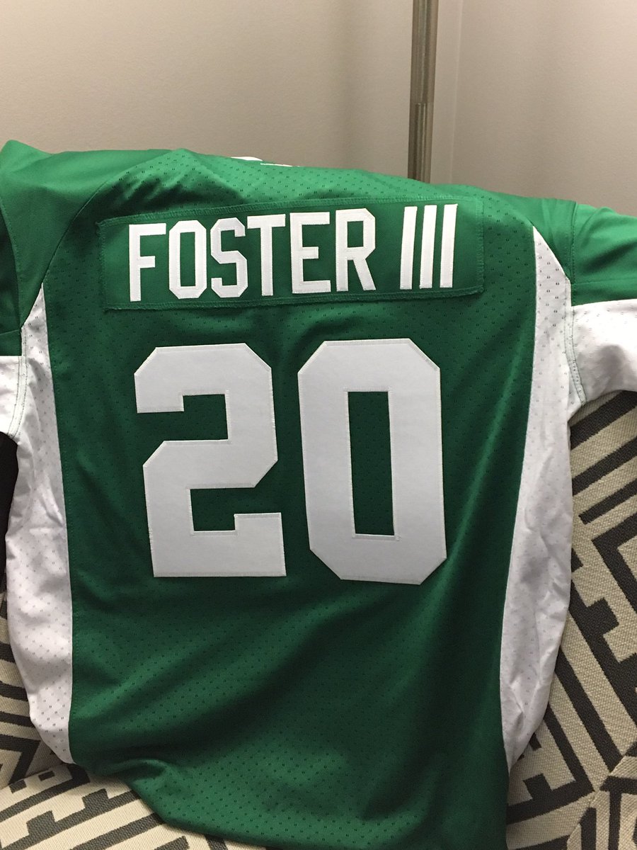 M_Jackson72's tweet photo. Picked 'er up 2day-- excited you came back😎🍉🏈.. next 2 get it ✍🏼 @ofosterIII  #RiderPride #Defencestrong https://t.co/8eEVtFhTFd