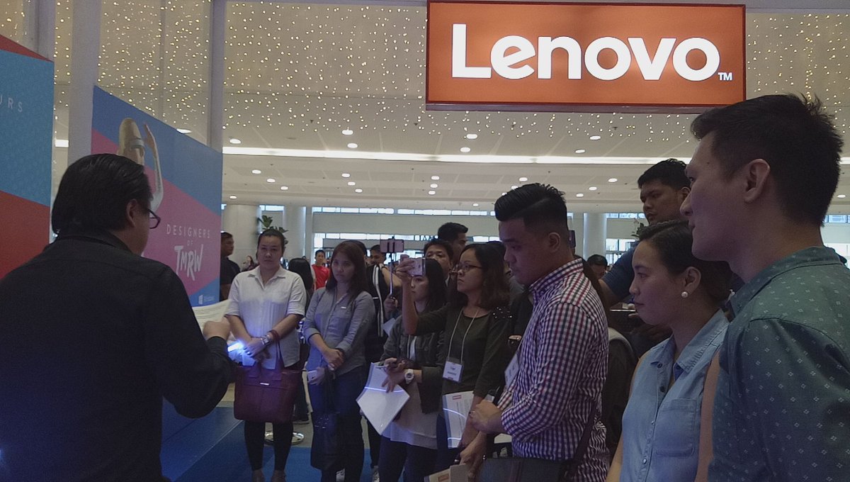 ctrlaltosc's tweet photo. Lenovo Citizens of Tomorrow Exhibit tour at the pop-up store SM Megamall from Sept 22-24
#CitizensofTMRW
#LenovoPhilippines
#technology https://t.co/80nGuZksdH