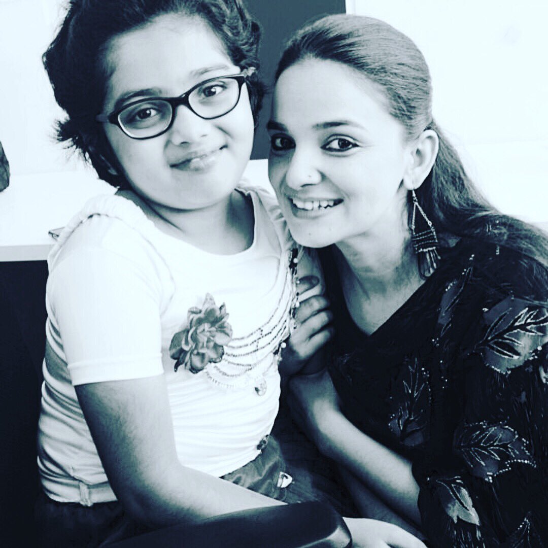 chand_shanu's tweet photo. #ThankGodItsFriday #FunatWork #Workplacecharm #Kids #ReadyToBake #ToBeChef #SmallThingsBigJoy #SpreadSmiles ~ courtesy @AirAsia @amarabrol https://t.co/9SJWiJza2D