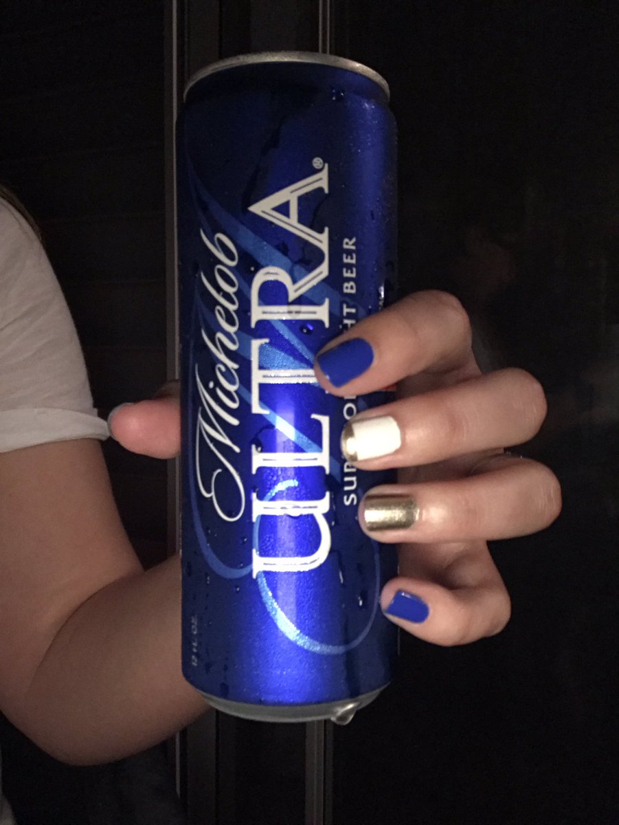 BusackT's tweet photo. @MichelobULTRA blue, white, and gold... Do it for the ladies!! #newlogo #newlook #ladies #doitfortheladies https://t.co/EwpmDrLdwd