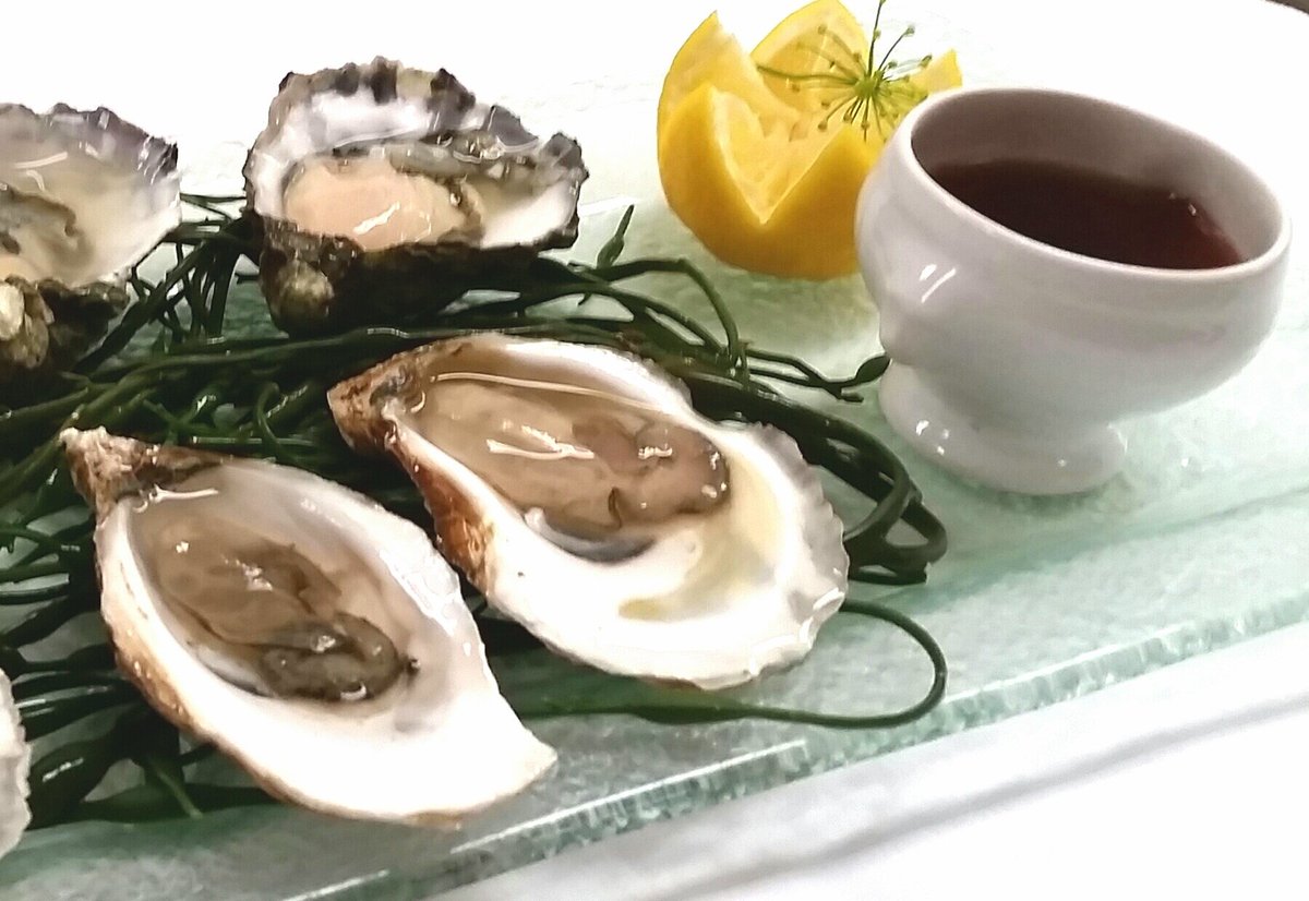 Oysters mignonette.#frenchkissoysters#kumamotooysters#rolandliccioni