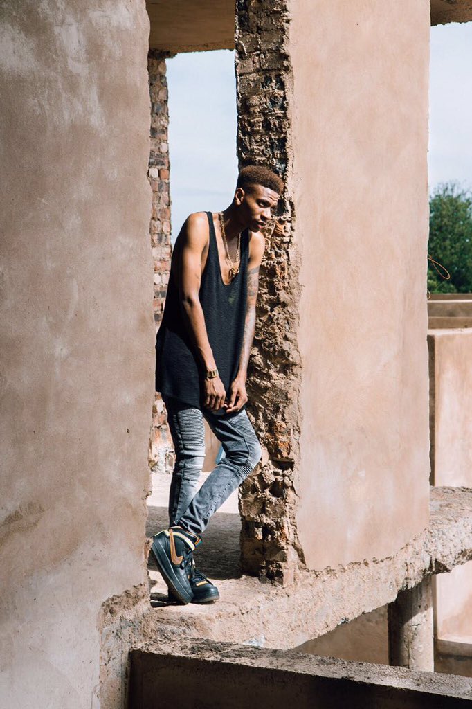 Black knit tanks are available online #jointhemovement #leadthepack