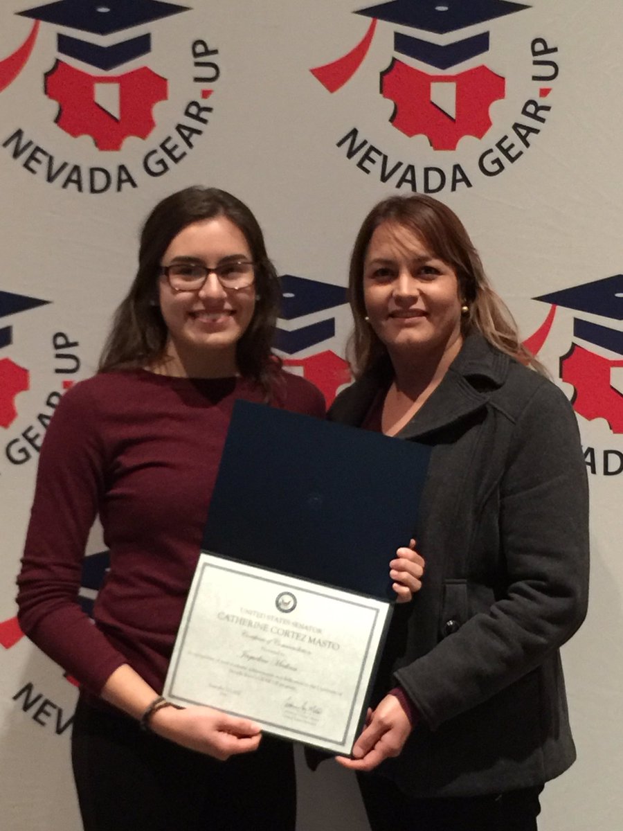 Proud mommies at GEAR UP Success Night! #NationalGEARUPweek #GEARUPWORKS <a href="/WoosterColts/">Wooster High School</a> <a href="/edpartnerships/">NCCEP</a> <a href="/GEARUPNV/">Nevada State GEAR UP</a>