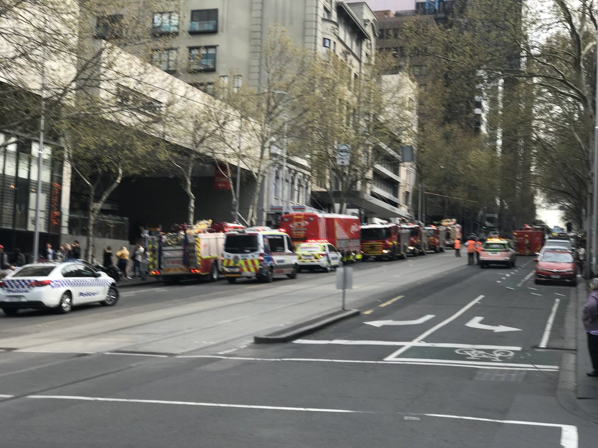 tonykenna's tweet photo. ... bit of drama in Burke Street. #HighAngleRescue #MFB https://t.co/C09pGrbzHY