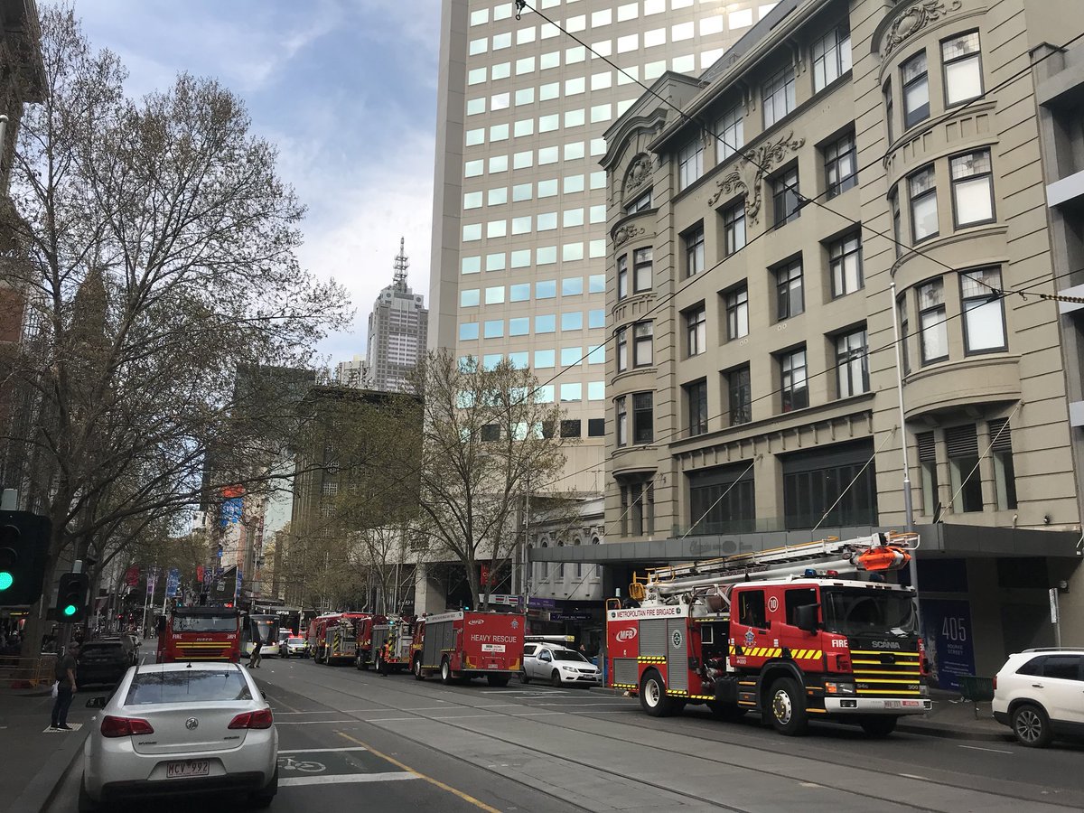 tonykenna's tweet photo. ... bit of drama in Burke Street. #HighAngleRescue #MFB https://t.co/C09pGrbzHY