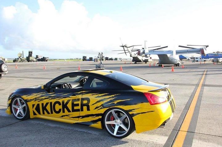 KICKERColombia's tweet photo. KICKER LIVIN LOUD 🌴😎
#solid #solidcarclub #nitro #bagged #kickeraudio #subwoofer #livinloud #summercoast #luxury #squaresubs https://t.co/yRDrjox6jV