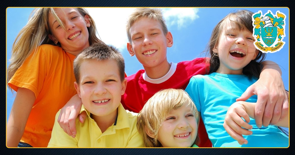 OuteniquaP's tweet photo. We wish all our #students and their #parents a #HappyFriday and a great #weekend. #GardenRoute #OuteniquaPrimary https://t.co/GCpTPViF8i