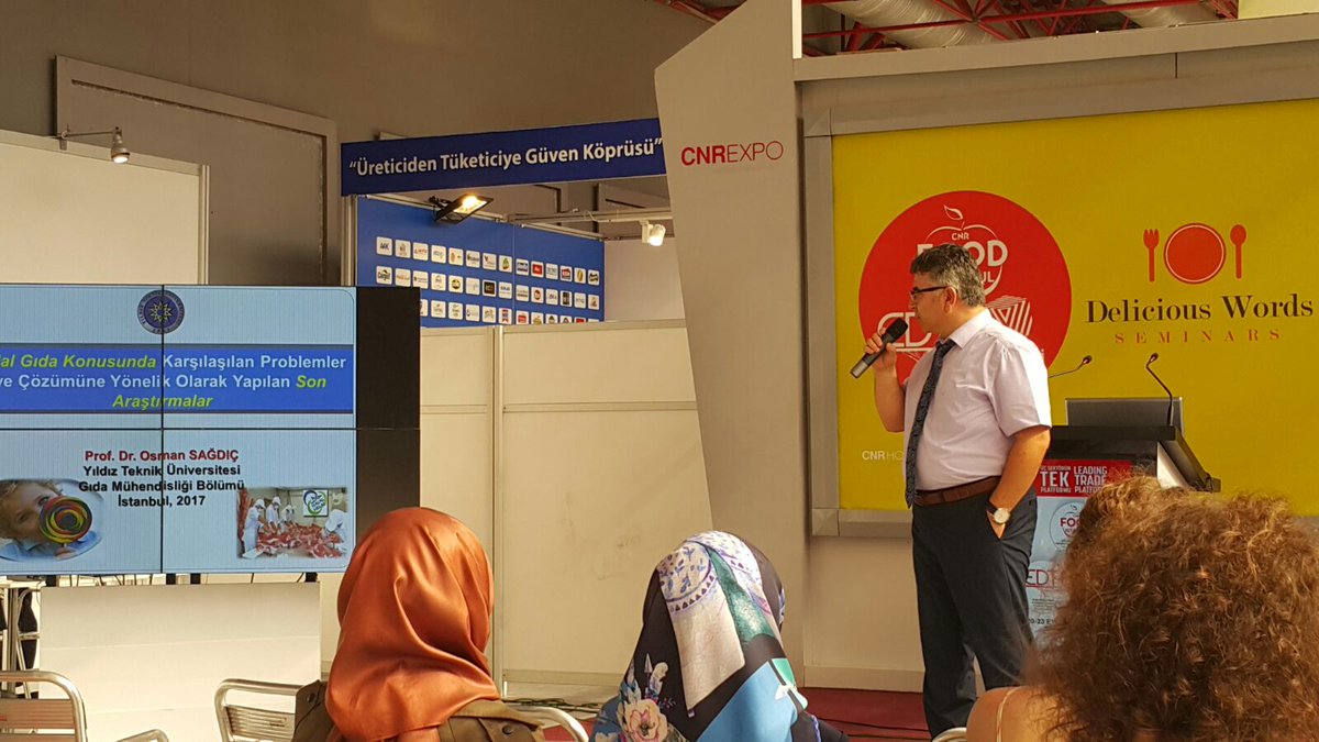 Yıldız Teknik Üniversitesi Kimya Metalurji Fakültesi Dekanı Proje Danışmanı Prof. Dr. Osman Sağdıç CNR Food İstanbul fuarı sunumu
