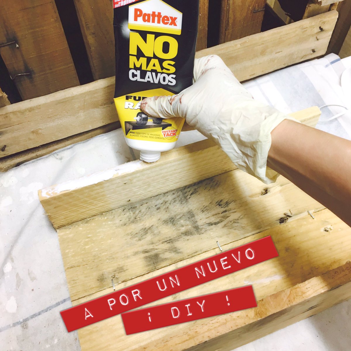 REinventa12's tweet photo. https://t.co/WBtDLHITTp Mira a tu alrededor y #recicla materiales. #nextweek os muestro nuestro #diy 🌸
@Henkel #nomasclavos #youjustdo https://t.co/hrrAC6vVCm