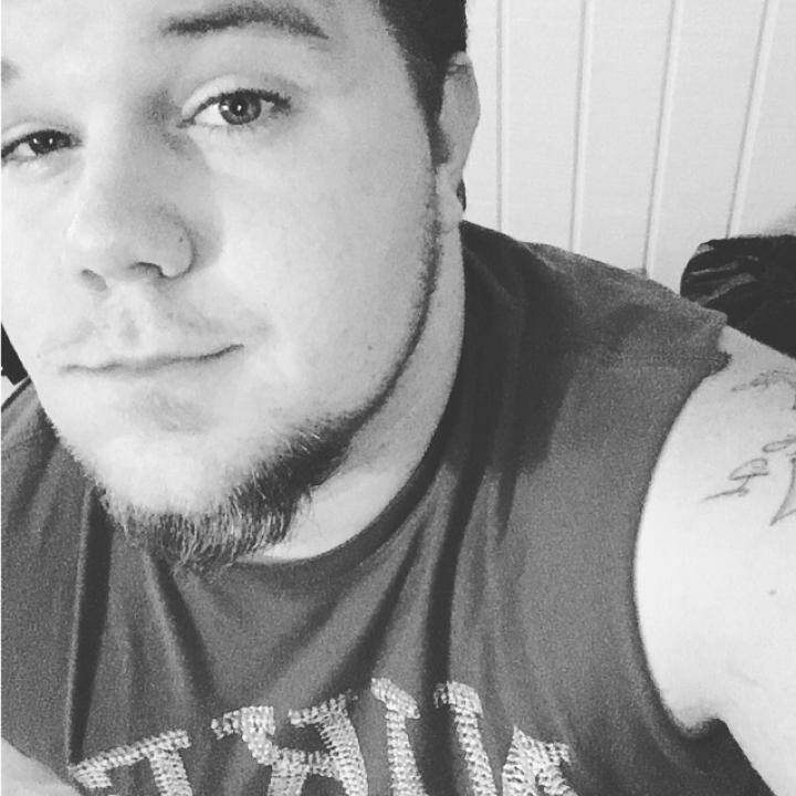 dazzlingalmond's tweet photo. 🙌 YASSS It's time for a great show Austin hart9898:Sup people 
https://t.co/WhaXZZffGn https://t.co/hyt0AEpinB