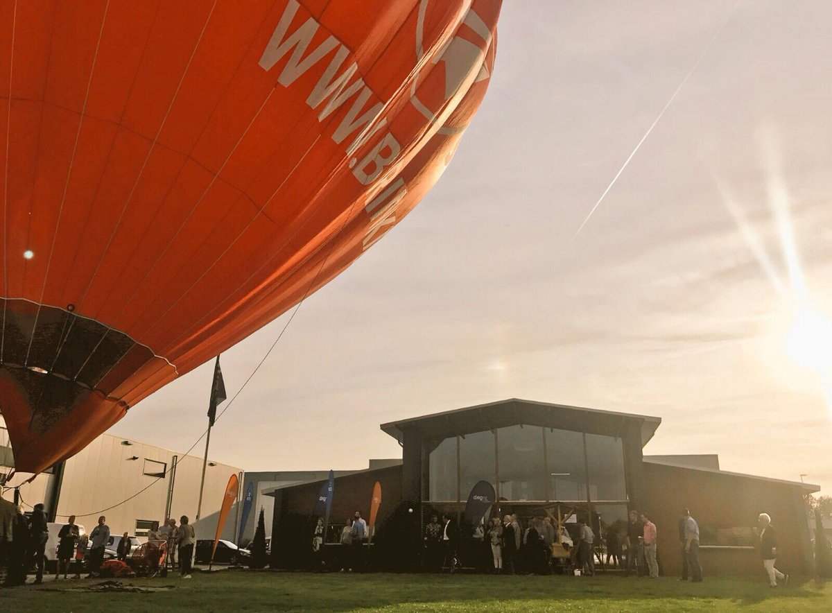 JWBoontje's tweet photo. Geslaagde opening van het nieuwe pand in Almelo! https://t.co/MZddqY6ZUX