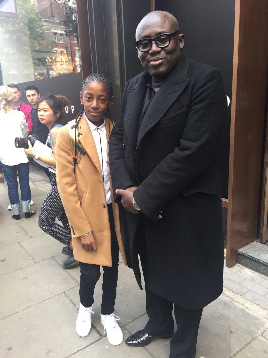 King_Che9's tweet photo. London Fashion Week #LFW2017 #kingche #edwardenninful #fashion #style King Che X Edward Enninful https://t.co/E1irQQBoRM