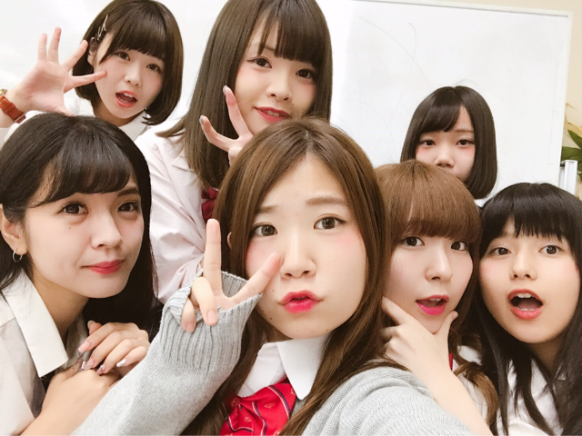 tsuzuki_urara's tweet photo. みんな、いつもチアありがとうだよ。❤

７人に毎日沢山チアしてくれたり
メッセージくれたり
イベントに協力してくれたり
本当に沢山ありがとうね！🌈 

https://t.co/vG3vnMeuVJ #都築麗 #CHEERZ https://t.co/pdDbSeH4eS
