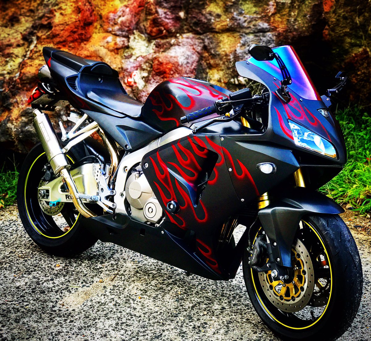 CBR600RR サイド出しマフラー