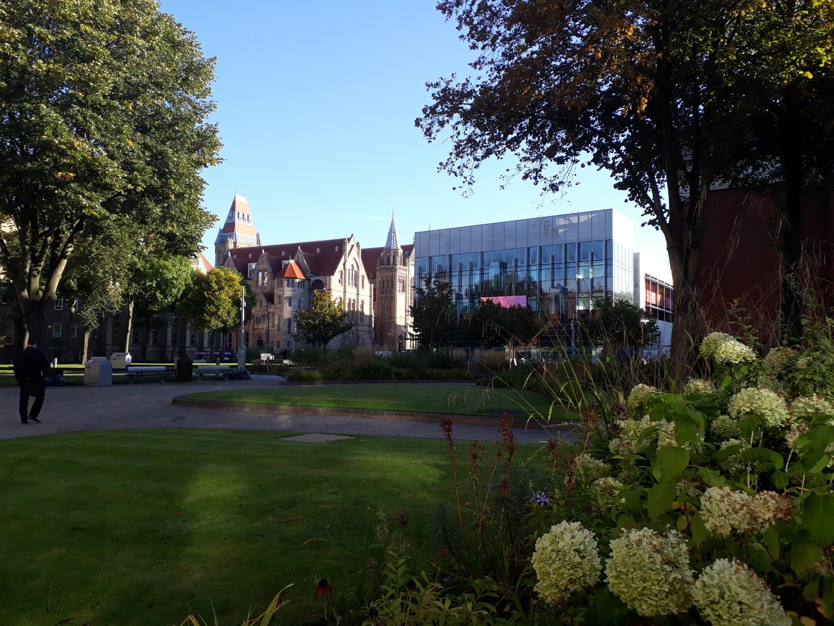 Beautiful day on campus! We're using this lovely day to take our new 1st yr on a tour of the Peak District! #Archaeology #HelloUoM