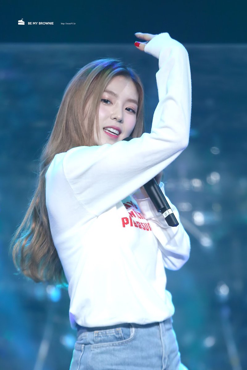 n년전 오늘의 아이린 봇 tweet media