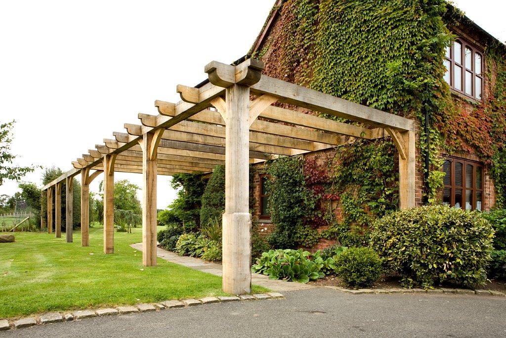 VenablesBros's tweet photo. #FridayFeeling - looking forward to some autumnal time in the garden?  Check your #wood structures for rot  https://t.co/vr3d0TWwzt https://t.co/0jUL13J1d1